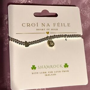 Designer Shamrock stretch bracelet new in packaging